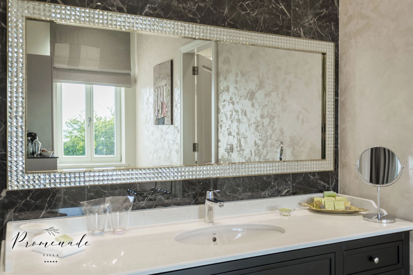 Студио Гранд Делукс с изглед към морето и балкон