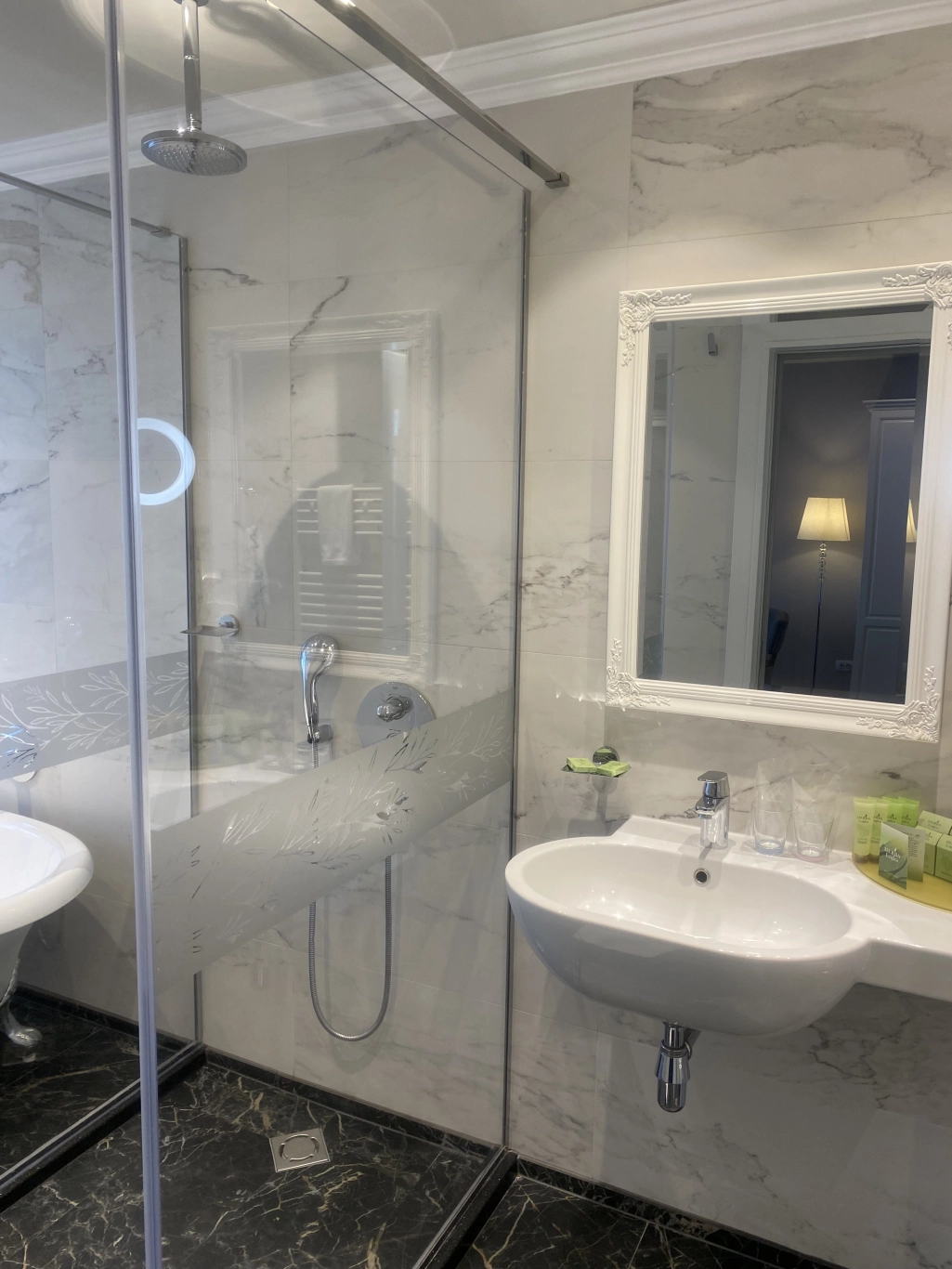 Стая "Гранд делукс" с изглед море, балкон и вана