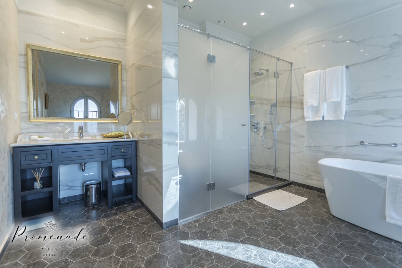 Стая Делукс с изглед към морето