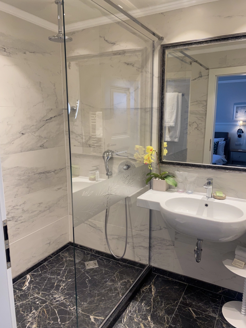 Superior room with sea view