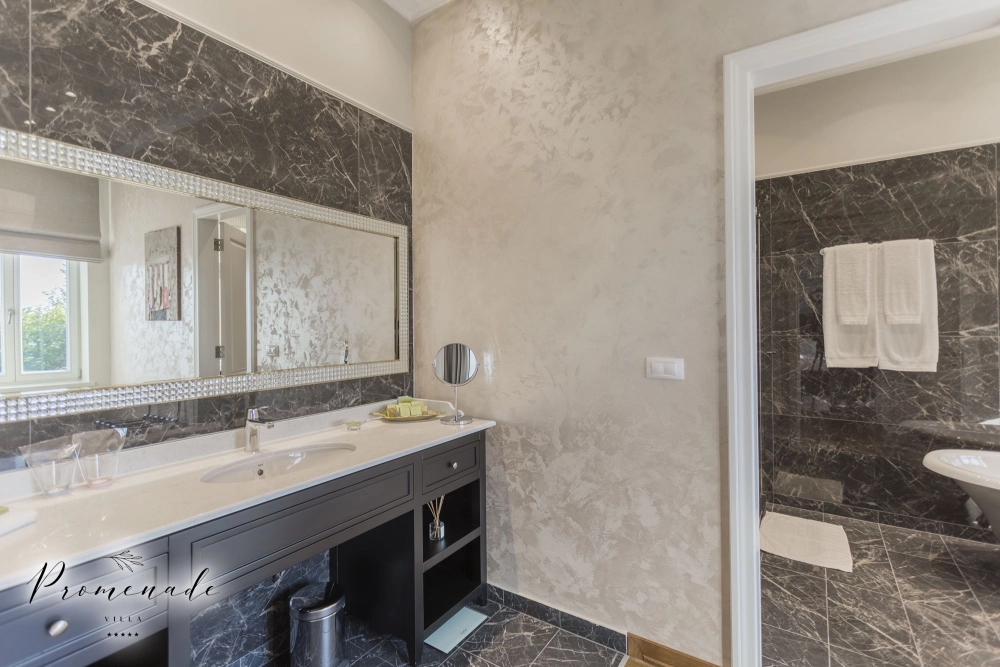 Studio Grand Deluxe with sea view  and balcony