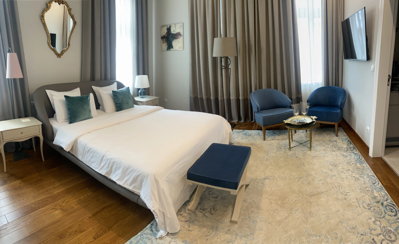 Студио Делукс с изглед към града